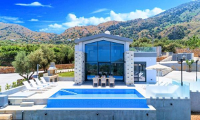 Moonlights Villas Heated Pool